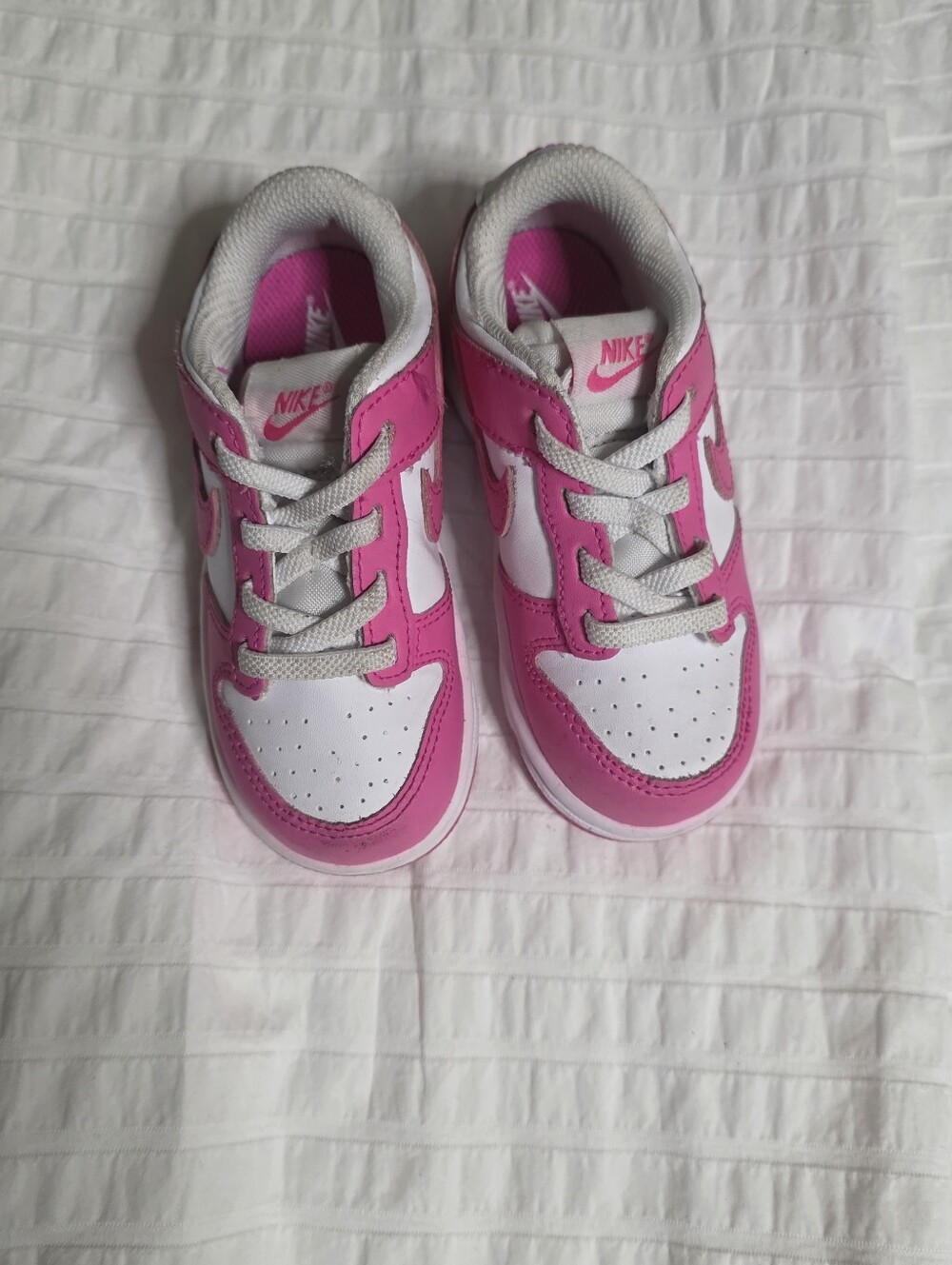 Nike Dunk Girls Sneakers Sz 8c